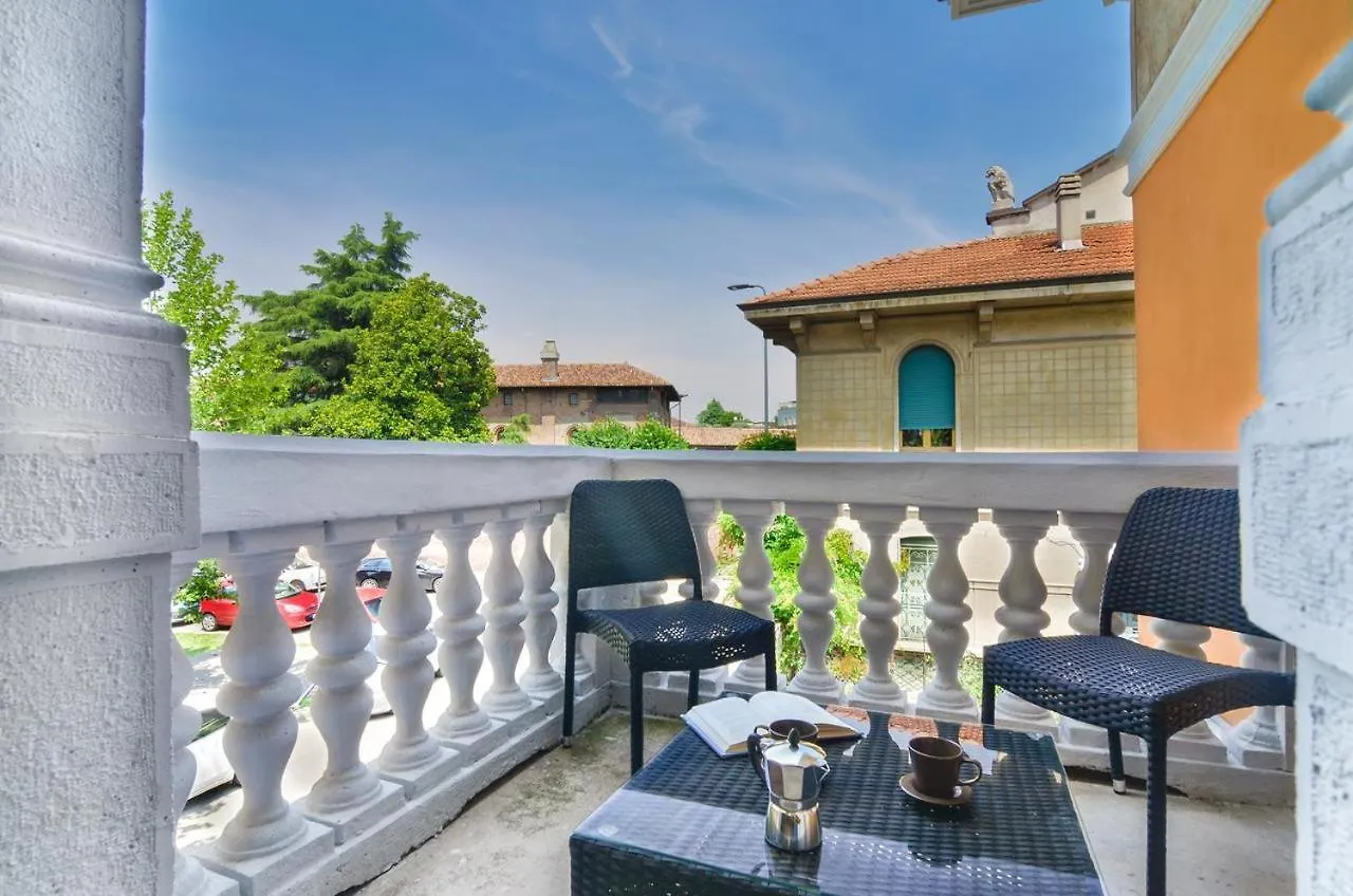 Villa Massari Milan 0*,  Italy