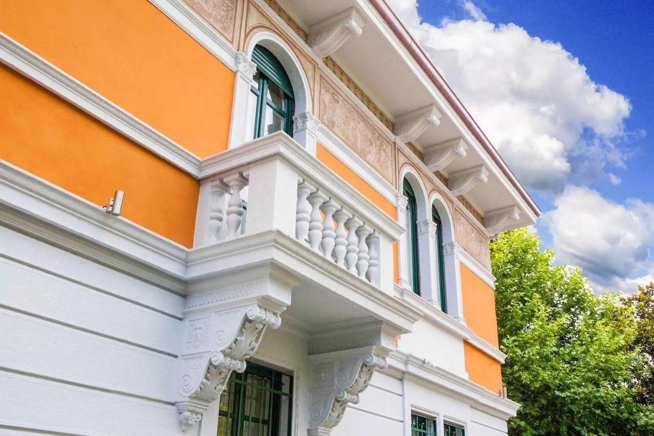 Villa Massari Milan 0*,  Italy